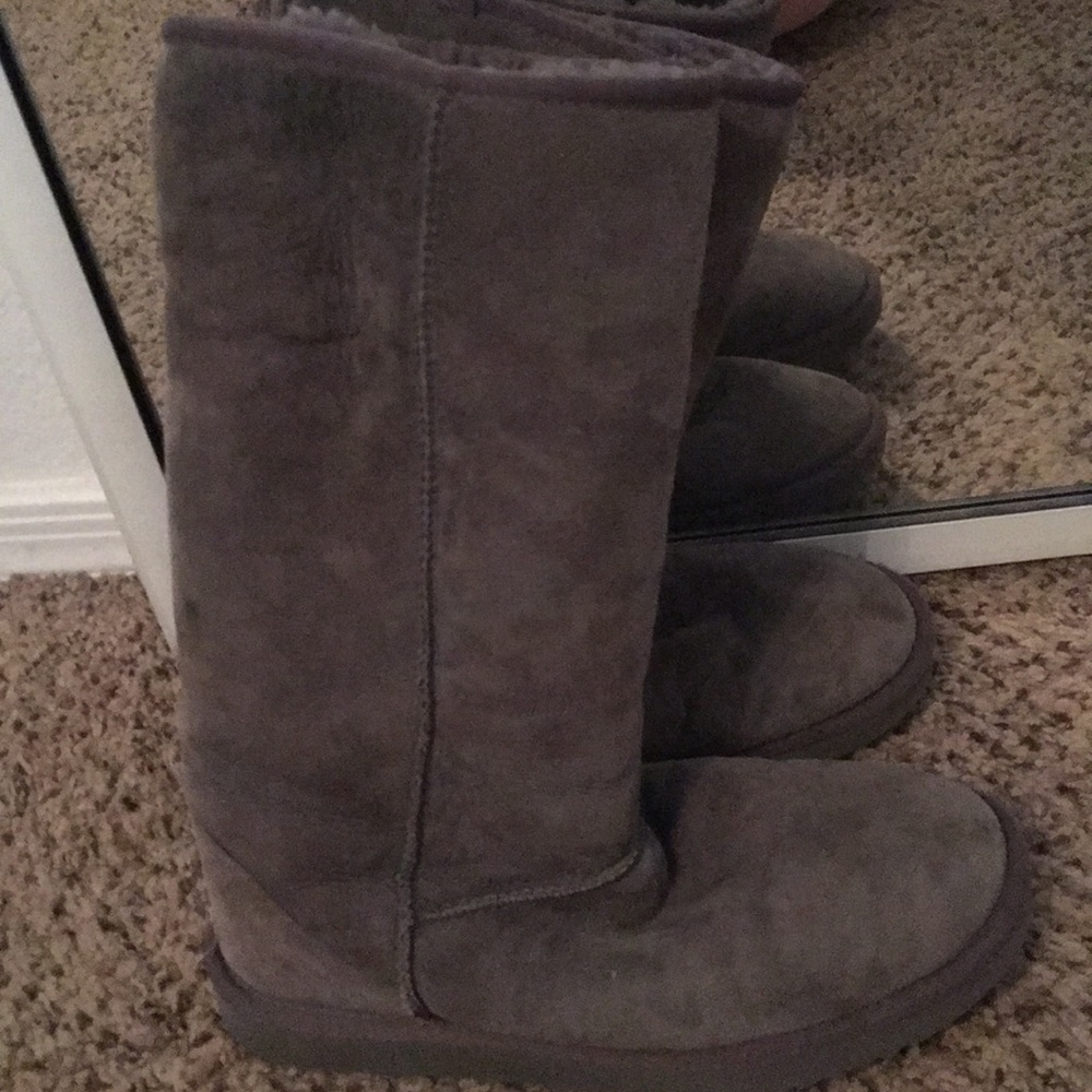 Tall grey uggs